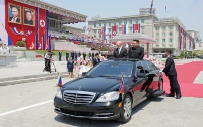 Vzostup KĽDR a zničenie Ukrajiny. Keď Amerika oslabuje Rusko.