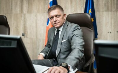 Premiér prišiel v utorok prvýkrát od atentátu na rokovanie vlády. Prvé slová o zdravotnom stave.