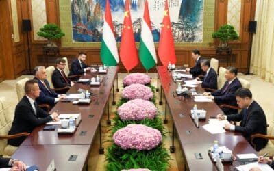 Orbánova mierová misia pokračuje. Z Číny smeruje do Washingtonu.