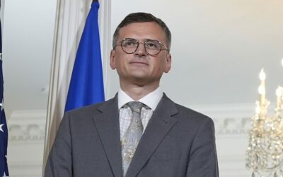 Ochotu rokovať s Ruskom signalizuje po Zelenskom aj Kuleba. Má však podmienku.