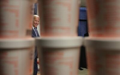 Biden krok od fiaska.