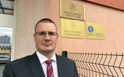 Obvinili prokurátora Šúreka, Daňka a dvoch čurillovcov. Susko chce vyzliecť z talára Klimenta.