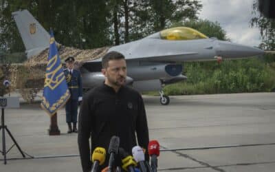 Padne ďalšie tabu? Ukrajinci by mohli pre F-16 verbovať západných pilotov.