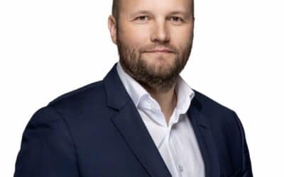 Poslanci Smeru podali trestné oznámenie na Naďa. Dôvodom je údajný mnohomiliónový úplatok.