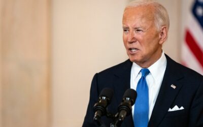 Biden označil Trumpových priaznivcov za odpad, Biely dom jeho slová korigoval