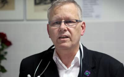 Na poslanca Szalaya podali trestné oznámenie pre očkovanie počas pandémie.