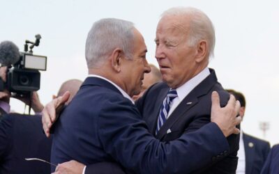 Berlín, Paříž i OSN íránský útok odsoudily. USA slibují vojenskou pomoc.