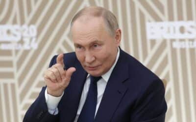Zelenskyj slovami o jadrových zbraniach nebezpečne provokuje, hovorí Putin.