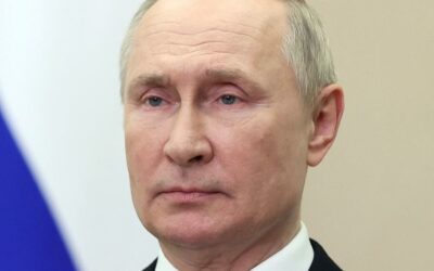 Spojené štáty svojou politikou sankcií poškodzujú americký dolár, vyhlásil šéf Kremľa.