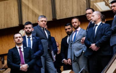 Ficova vláda je v menšine. Rebeli z Hlasu vyzývajú premiéra: Až do vyriešenia situácie nebudeme v NR SR hlasovať.