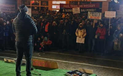 Ján Čarnogurský v konflikte s KDH – ostrý odkaz pre zbližovanie sa s PS a účasti na protestoch.