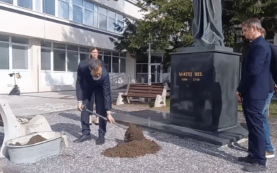 Na Univerzite Mateja Bela sa kvôli Mazurekovi pochovávalo